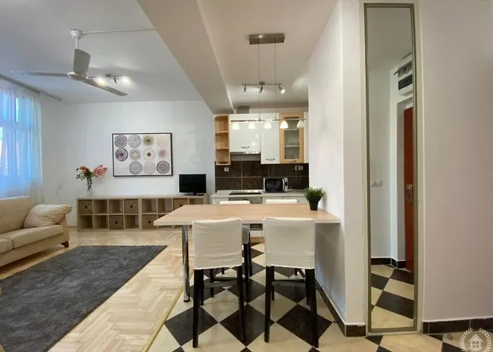 Apartment Gozsdu *